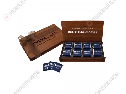 Ahşap Kutuda 27 Adet  Logolu Çikolata